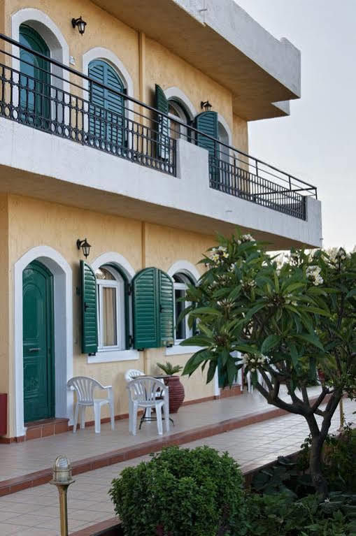 Elia & Tina Apartments Херсонисос Екстериор снимка